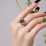 Clover Ring