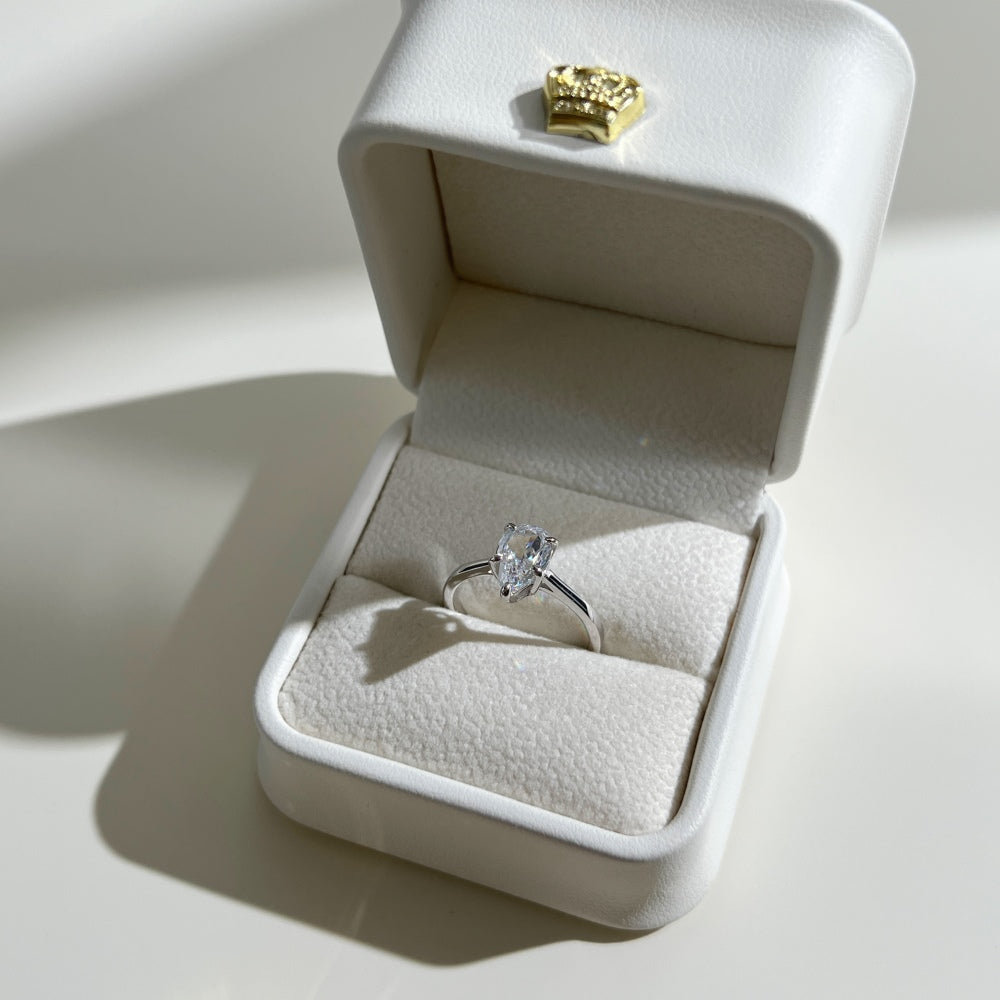 Hestia Silver Ring