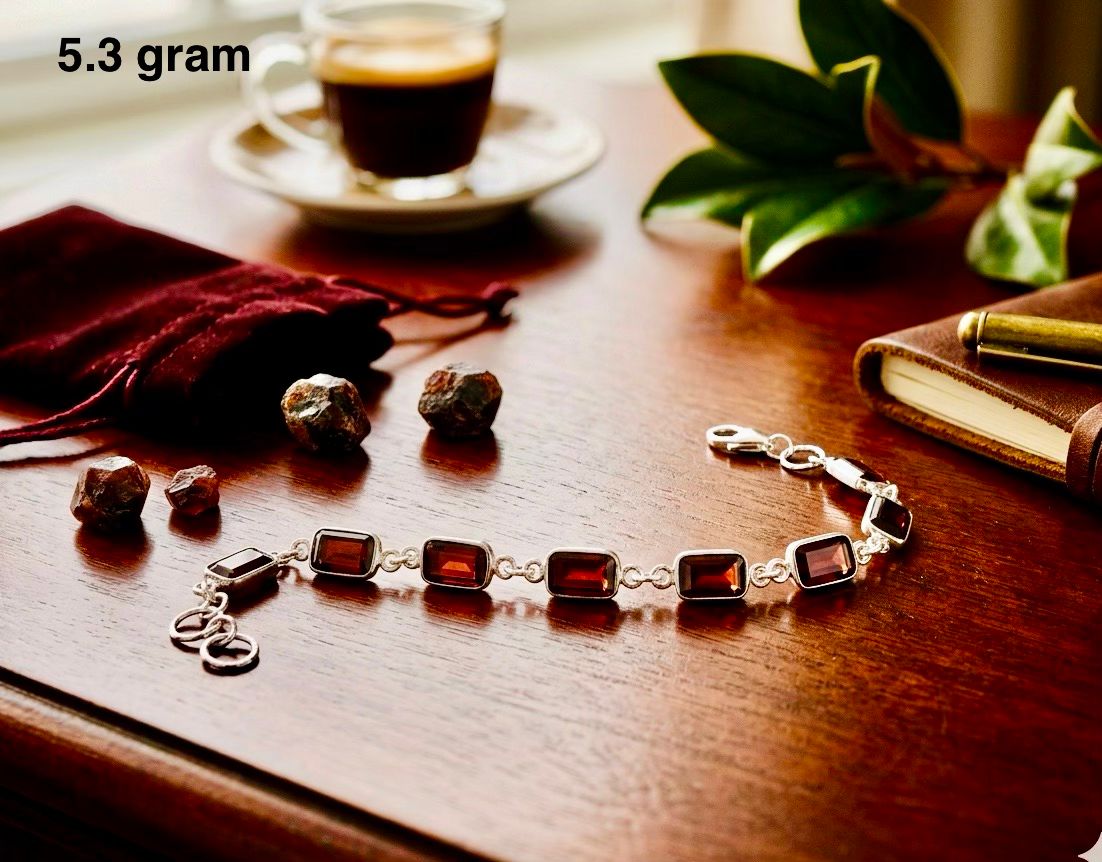 Garnet Bracelet – Elegant Red Gemstone Jewelry