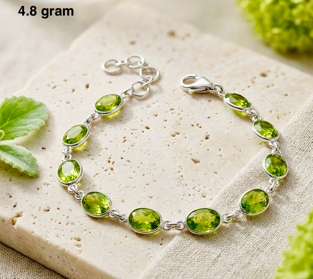Peridot Bracelet – Elegant Green Gemstone Jewelry
