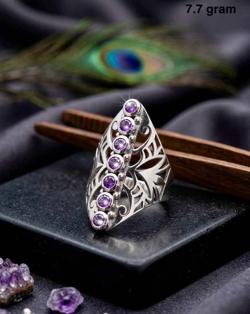 Amethyst Ring – Classic Gemstone Fashion Jewelry