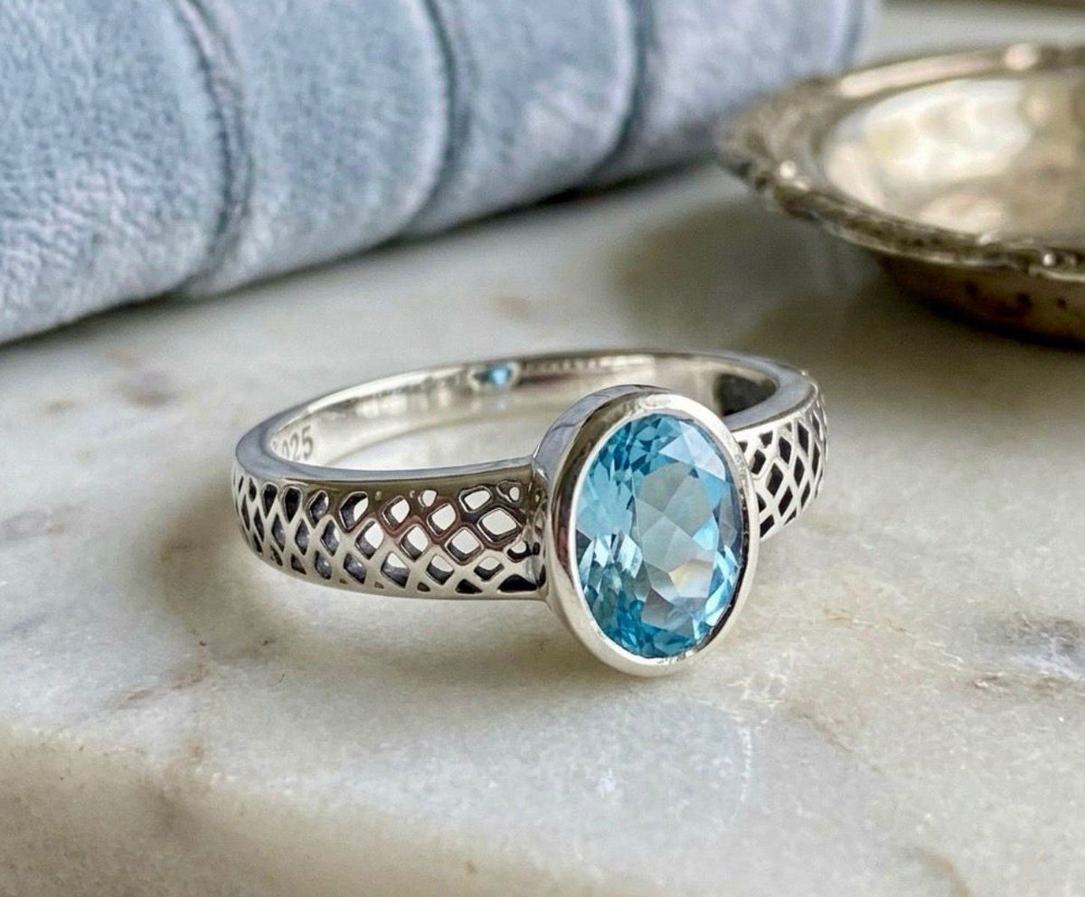 Topaz Jewelry – Elegant Gemstone Fashion Accessory