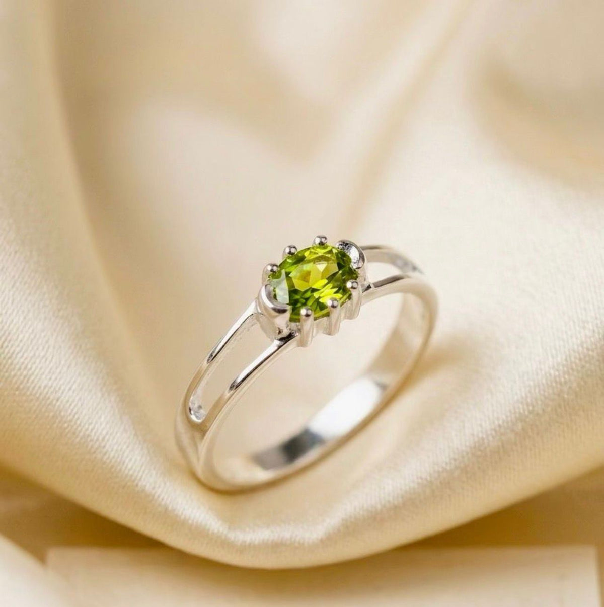 Peridot Jewelry – Elegant Green Gemstone Accessory