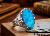 Labradorite Ring – Elegant Iridescent Gemstone Jewelry