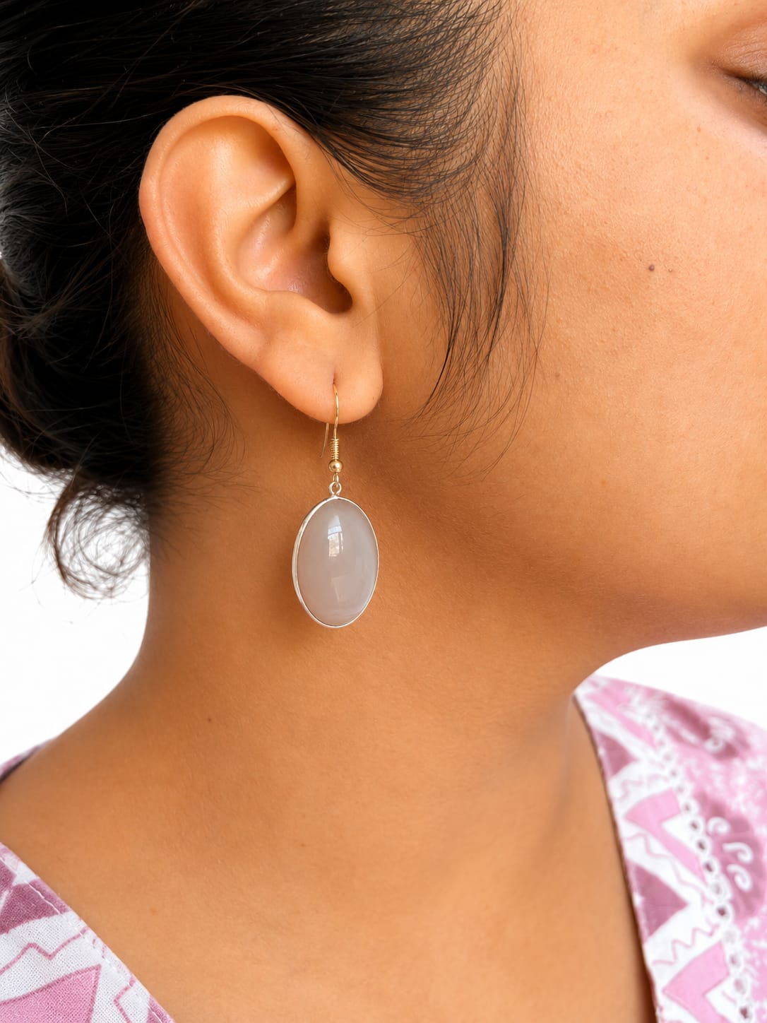 Grey Moonstone Earring – Elegant Shimmer Stone Jewelry