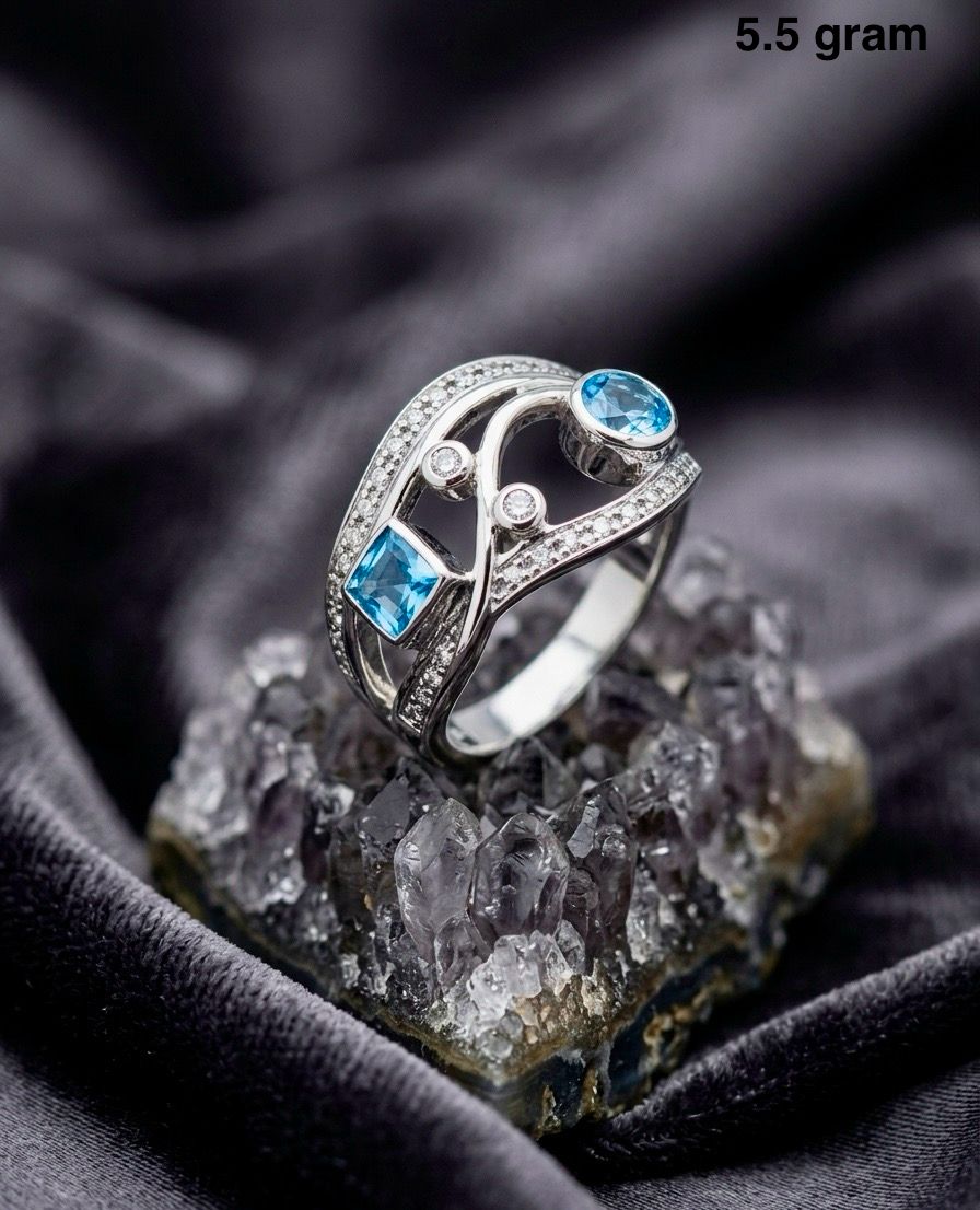 Brilliant Topaz Ring – Timeless Fine Jewelry