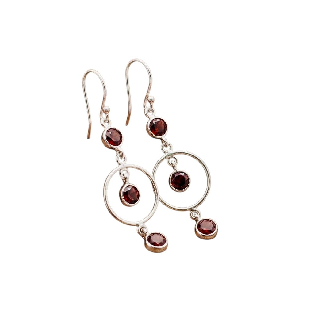 Velvet Garnet Earring – Rich Red Gemstone Jewelry