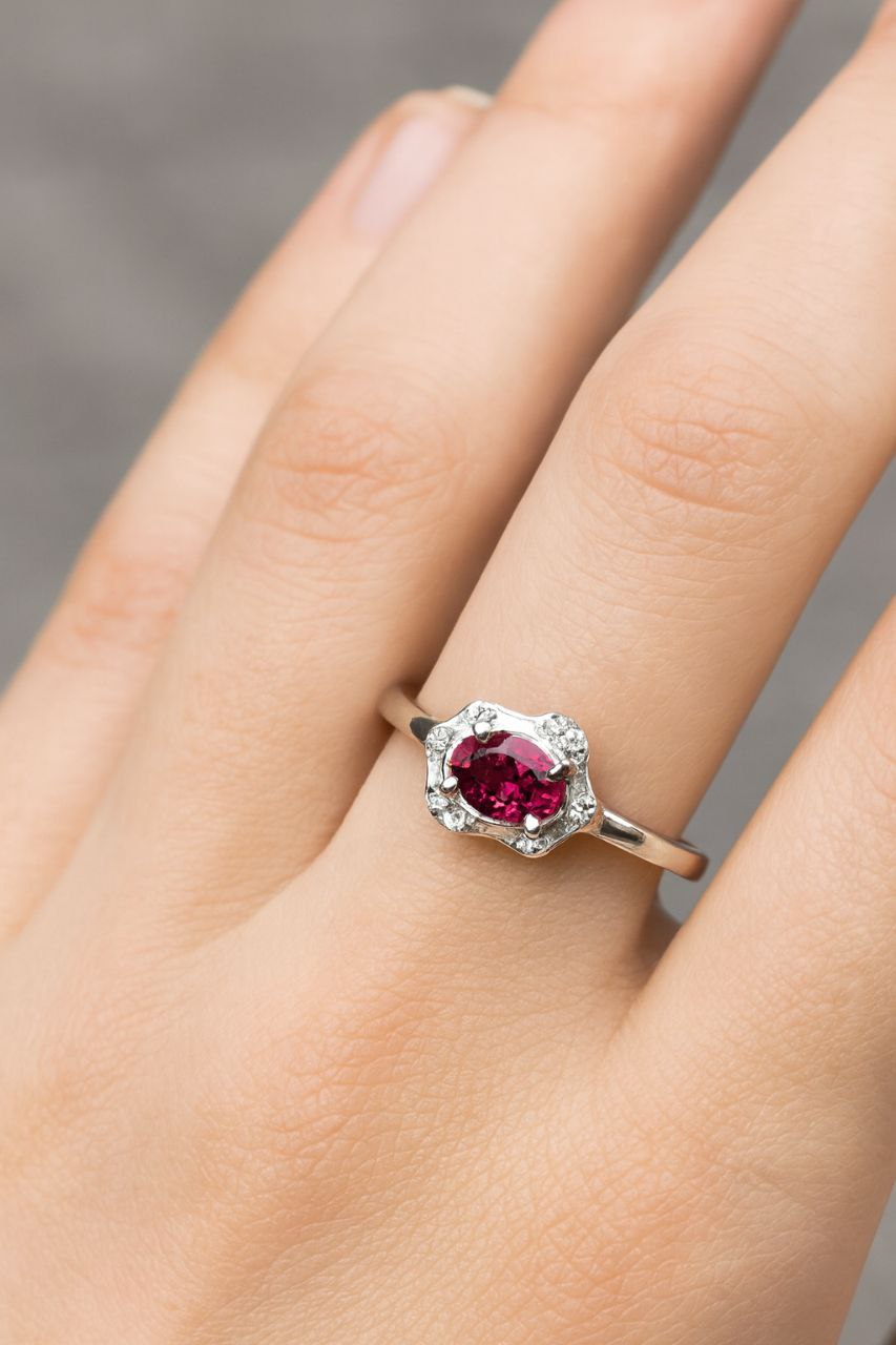 Ruby Oval Halo Ring in 925 Sterling Silver – Elegant Red Gemstone Ring for Women